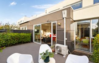 3/670 Ferry Road, Woolston
