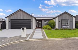 8 Carnachan Street, Cambridge