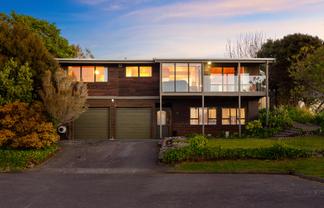 25 James Cook Drive, Whitby