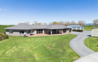 204 Hopai Road East, Ngatea