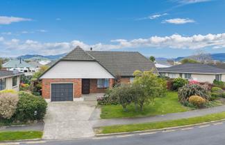 17 Wickliffe Street, Mosgiel