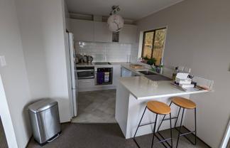 2/133 Mokoia Road, Birkenhead