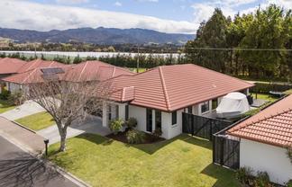 21 Ballantyne Way, Katikati