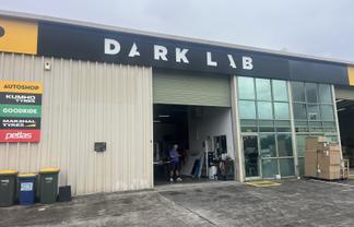 Minimal office industrial – 220sqm