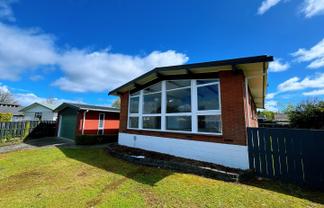 16 Malcolm Street, Riverlea