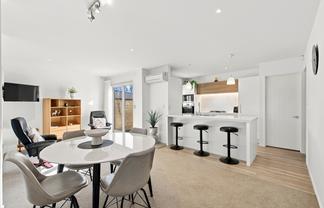 12 Waterford Avenue, Northwood