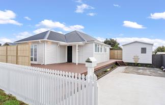 2a Tania Place, TIKIPUNGA