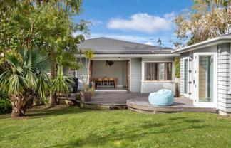 32 Huia Road, Point Chevalier