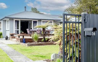 14 Jollie Street, HOKITIKA