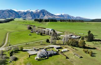 2211 Blackmount Redcliff Road, Whare Creek