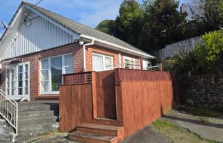 13 Romney Square, Tawa