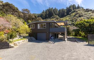 6 Hakahaka Road, Port Underwood