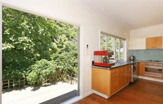 12 Mahoe Street, Eastbourne