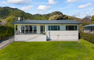 67A Seddon Street, Waikanae