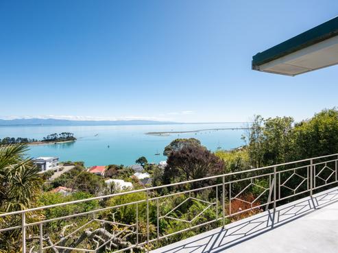 52 Britannia Heights, Stepneyville