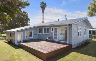 31 Athenree Road, Athenree
