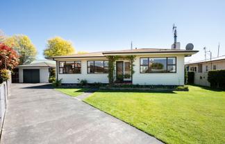 907 Townshend Place, Saint Leonards