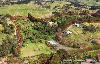 50 Turntable Hill Road, Whakamarama
