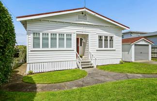 15 Aramoana Avenue, Devonport
