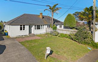 22 Waimana Avenue, Northcote Point