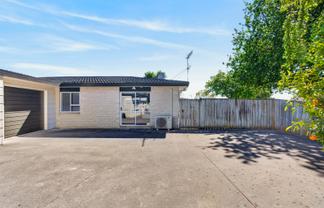 58B Whiting Crescent, Greenmeadows