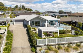 165 Rowesdale Drive, Ohauiti