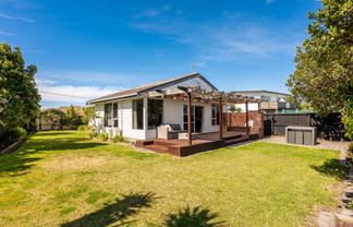 464 Marine Parade, South New Brighton