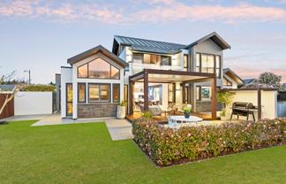 21 Bluestone Drive, Parklands