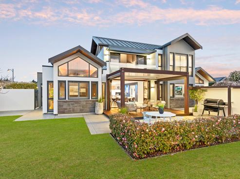 21 Bluestone Drive, Parklands