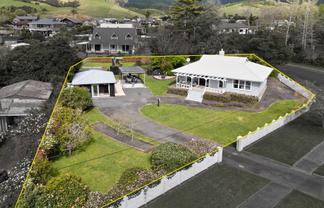 6 Ferndale Drive, Kawakawa Bay