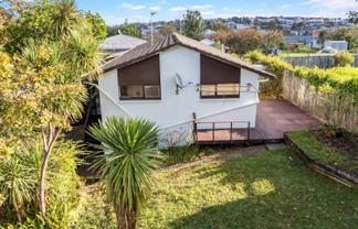 2/61A Boyce Avenue, Mount Roskill