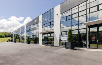 Profile, Practicality & Penrose Connectivity - 360m²