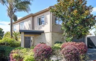 15B Tide Close, Panmure