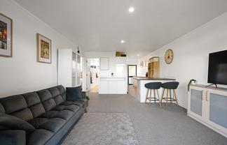 1/98 Burns Street, Cambridge