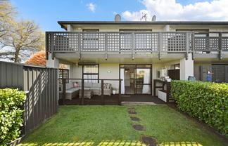 1/98 Burns Street, Cambridge