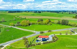 211 Stanway Road, Halcombe