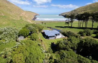904 Te Oka Bay Road, Little River