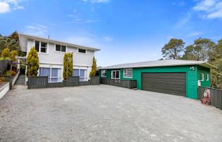 194 Hill Road, Belmont