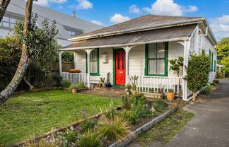 40A Nelson Street, Petone
