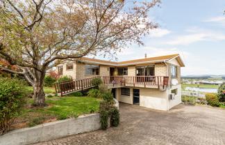 8 Lowestoft Street, Balclutha