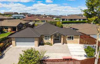 86 Mataroa Crescent, Flagstaff