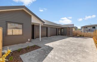 3 and 4/23 Wymer Terrace, Chartwell
