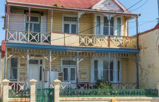 12 Gore Street, Bluff