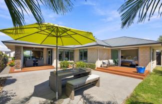 82 Palm Springs Boulevard, Papamoa