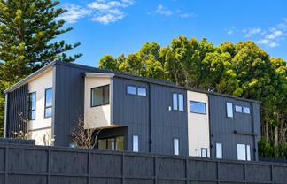 4/55 Spencer Road, Oteha