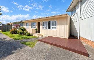 2/52 Te Kanawa Crescent, Henderson