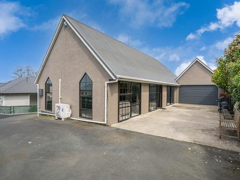 220 South Road, Caversham