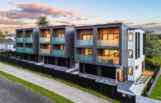 24C Essex Street, Te Atatu South
