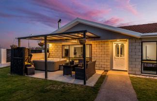 44 Reginald Street, Burwood