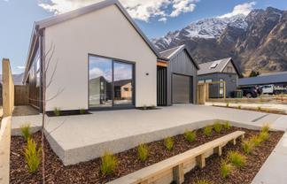 40 Rowe Drive, Jacks Point